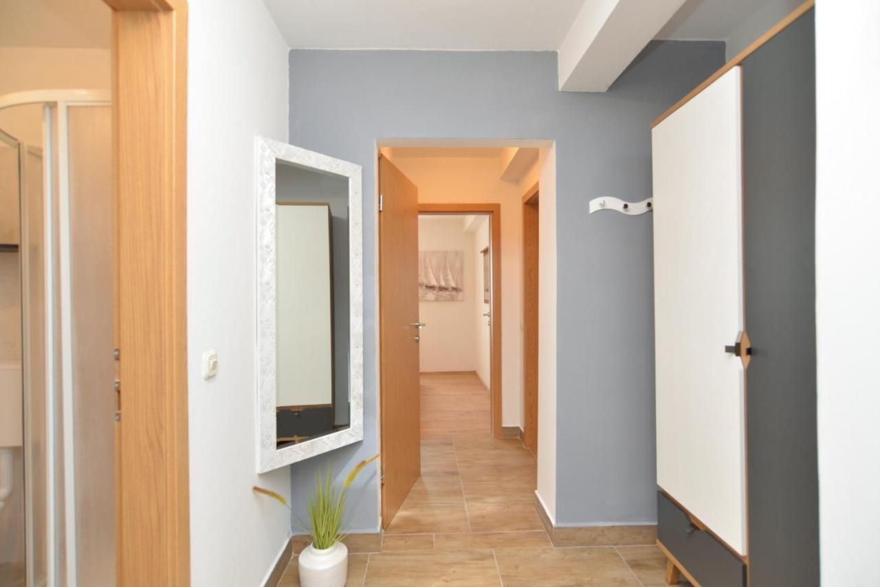 Apartments Violete 742 プーラ エクステリア 写真