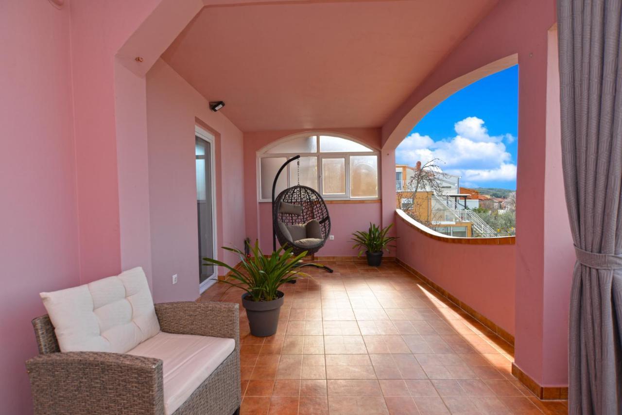 Apartments Violete 742 プーラ エクステリア 写真